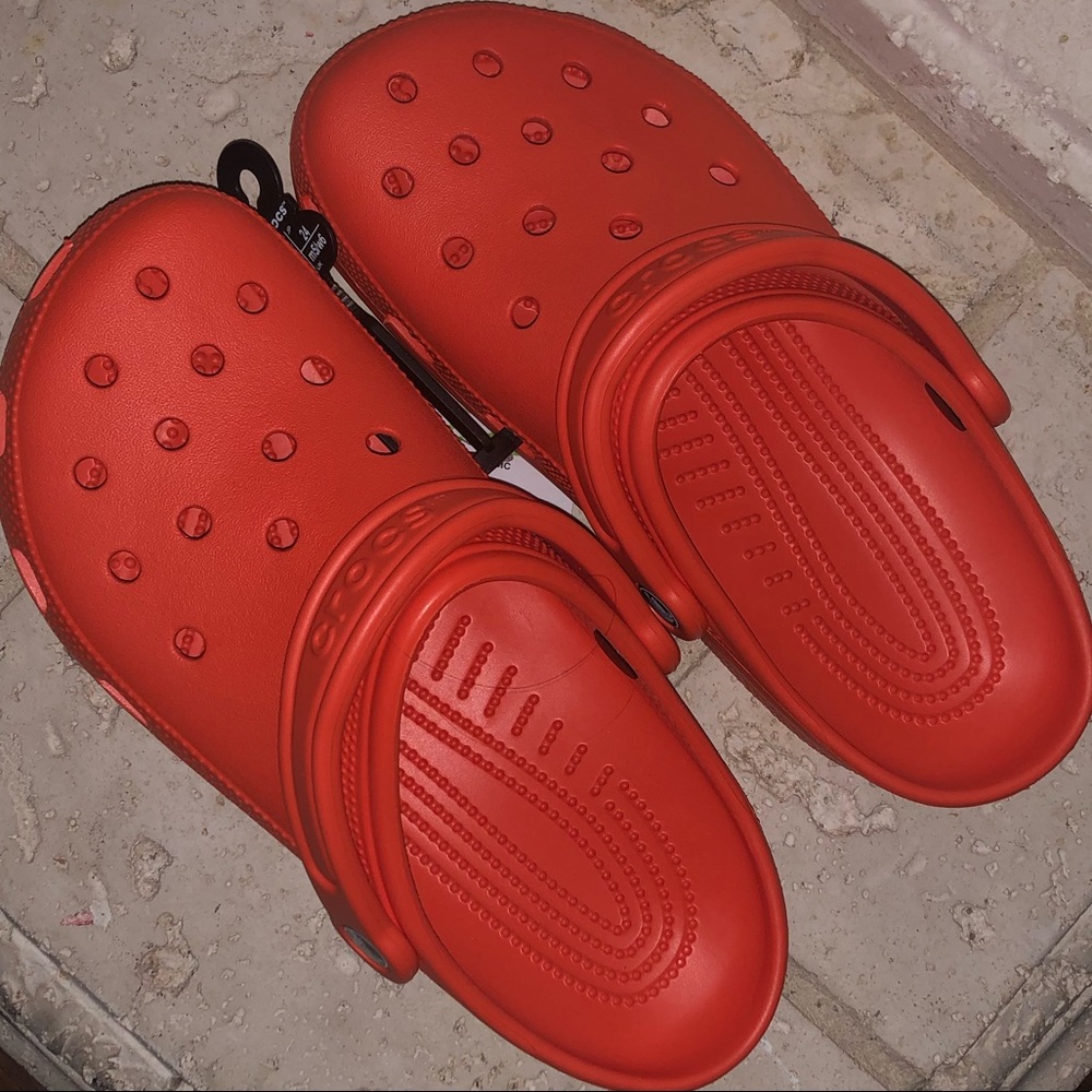 Crocs    Tangerine.   NWT